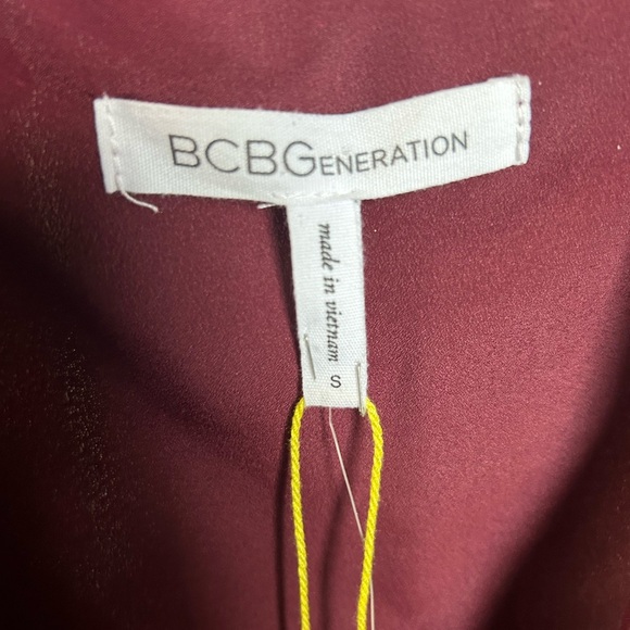 BCBG  Women’s Wine Multi Romper Shorts. Beach Summer Boho Size Small - Picture 4 of 6